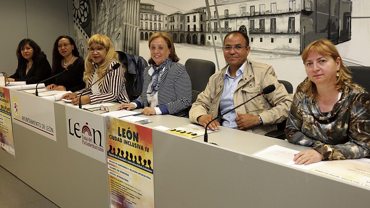 Un instante de la presentación del programa 'León, ciudad inclusiva IV'. | CÉSAR