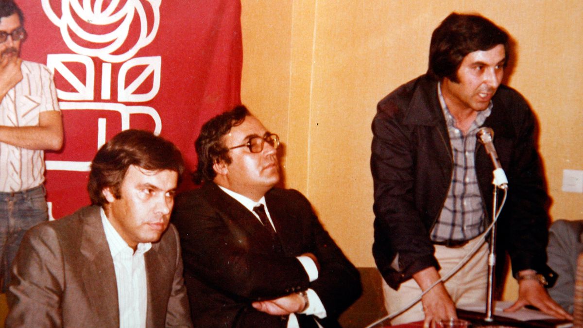 Alfonso Maroto en una intervención junto a Peces Barca y Felipe González. | ICAL