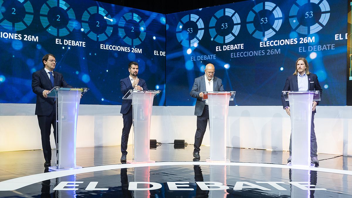 debate-cyl-22519.jpg