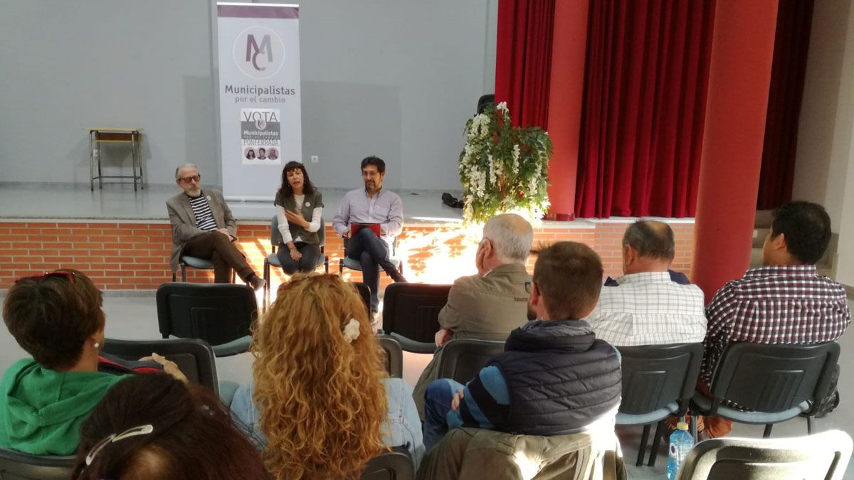 El acto de campaña de Municipalistas por el Cambio en Fuentesnuevas.