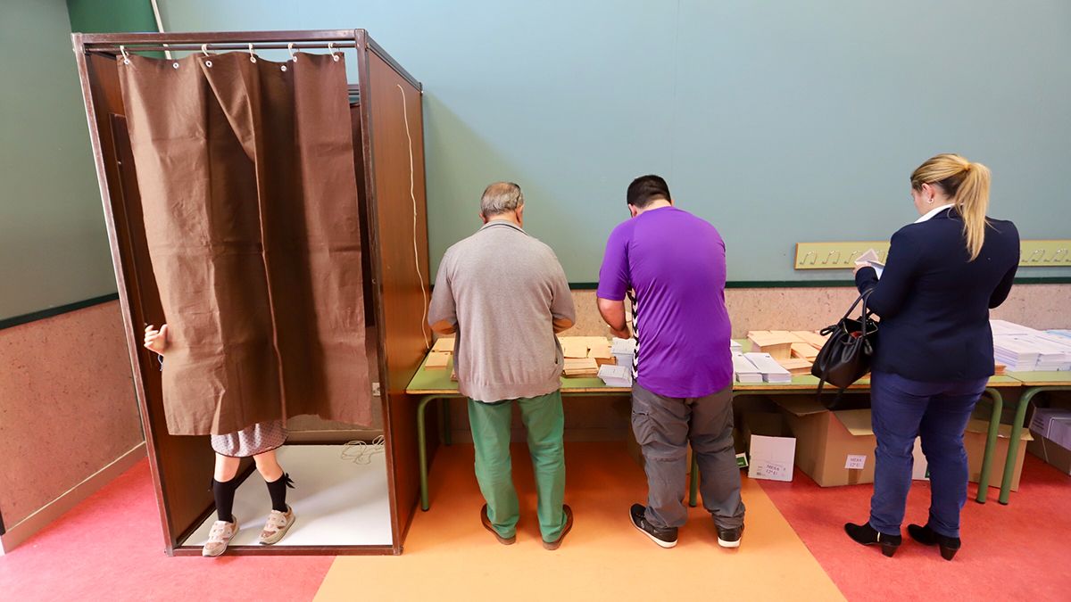 Uno de los colegios electorales habilitados este domingo en Castilla y León. | ICAL