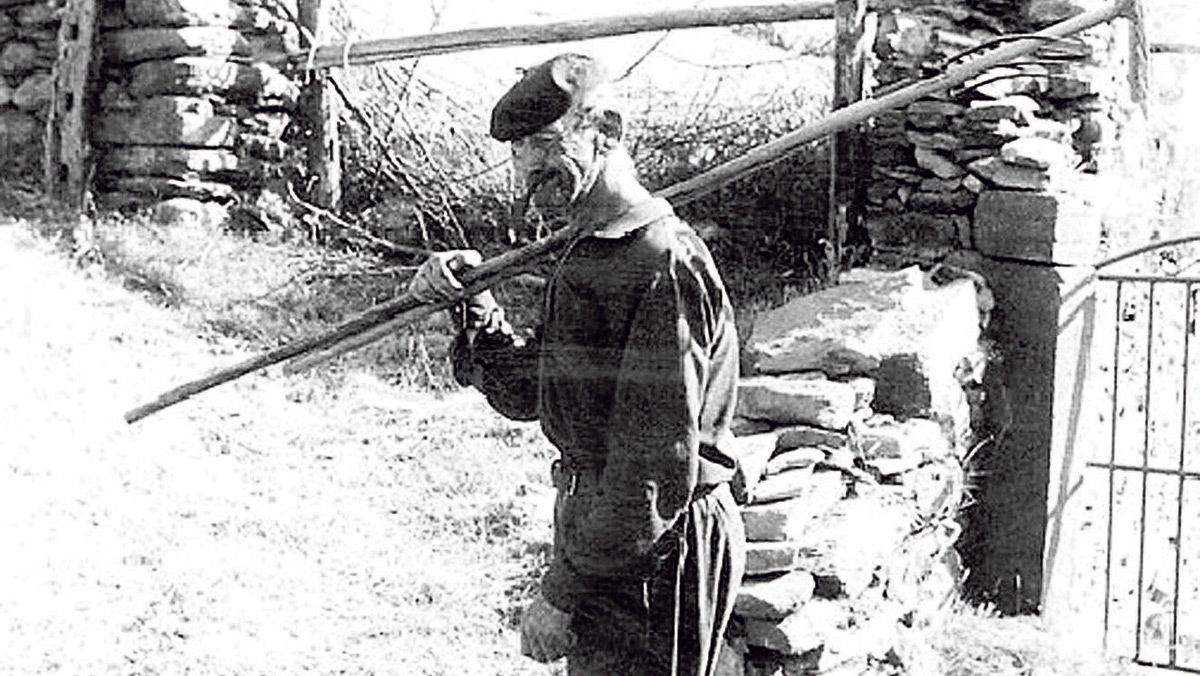 Foto de Ipe de los años 60 publicada por Julio Álvarez Rubio en su libro ‘Laciana, un otoño’.