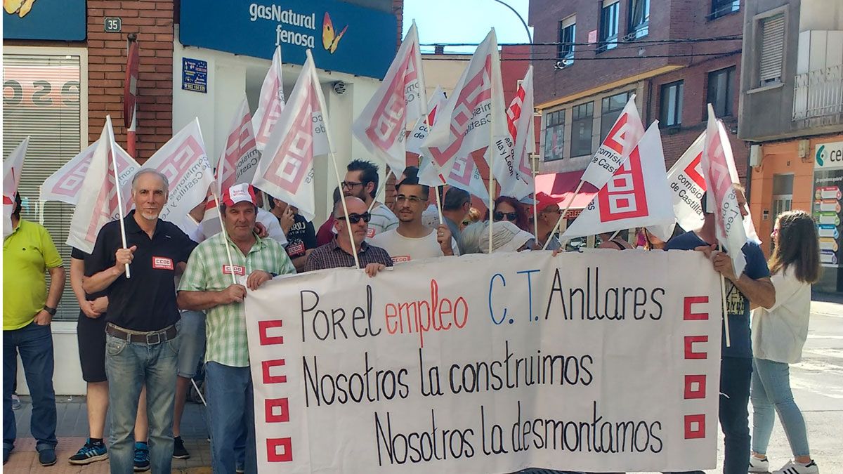 Imagen de una de las manifestaciones de trabajadores de Anllares.