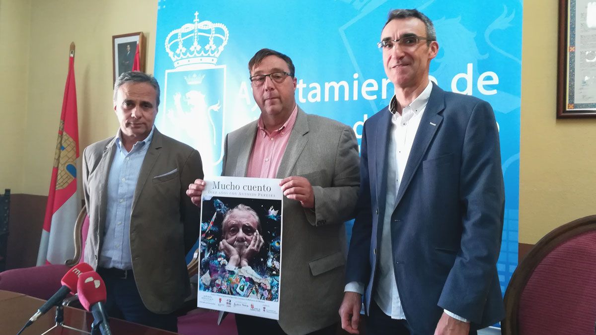 Joaquín Otero, José Manuel Pereira y José Ramón Rodríguez en la presentación del espectáculo. | D.M.