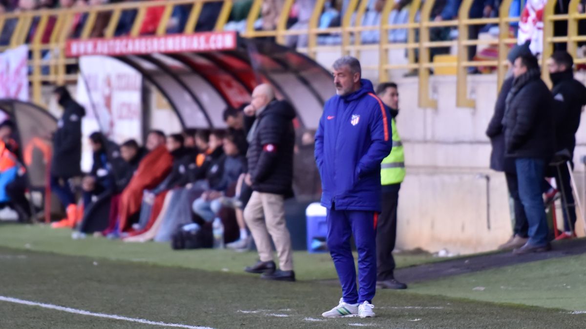 Óscar Fernández, con el Atlético B en su visita al Reino. | SAÚL ARÉN