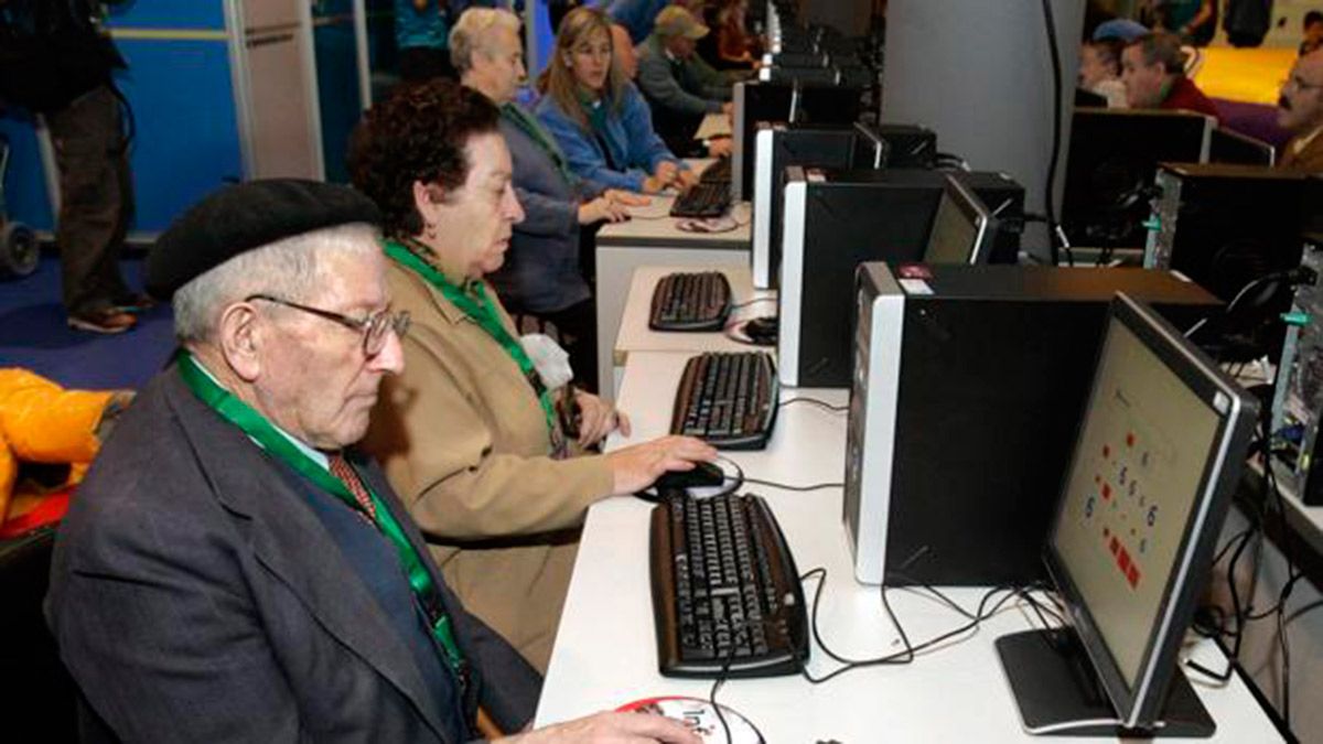 La legislación plantea barreras importantes para la tercera edad. | ABC