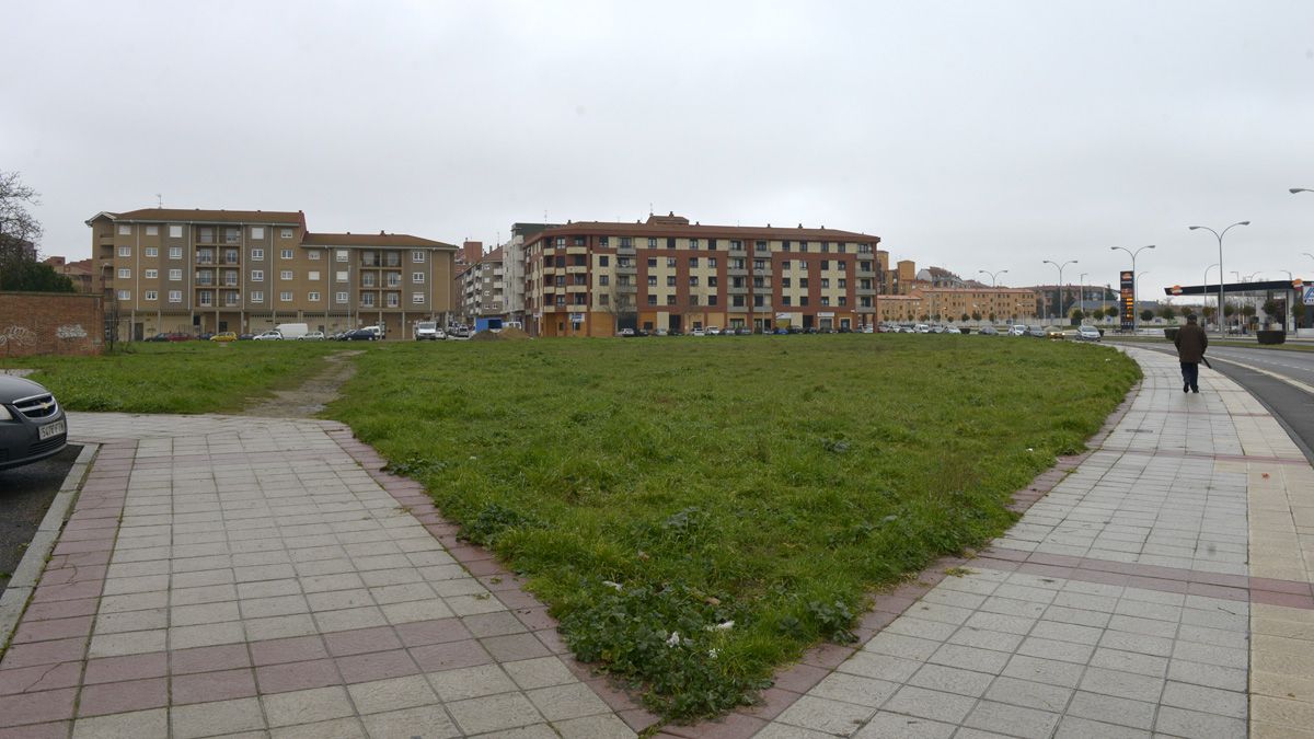 El terreno está en la calle José María Suárez González. | MAURICIO PEÑA