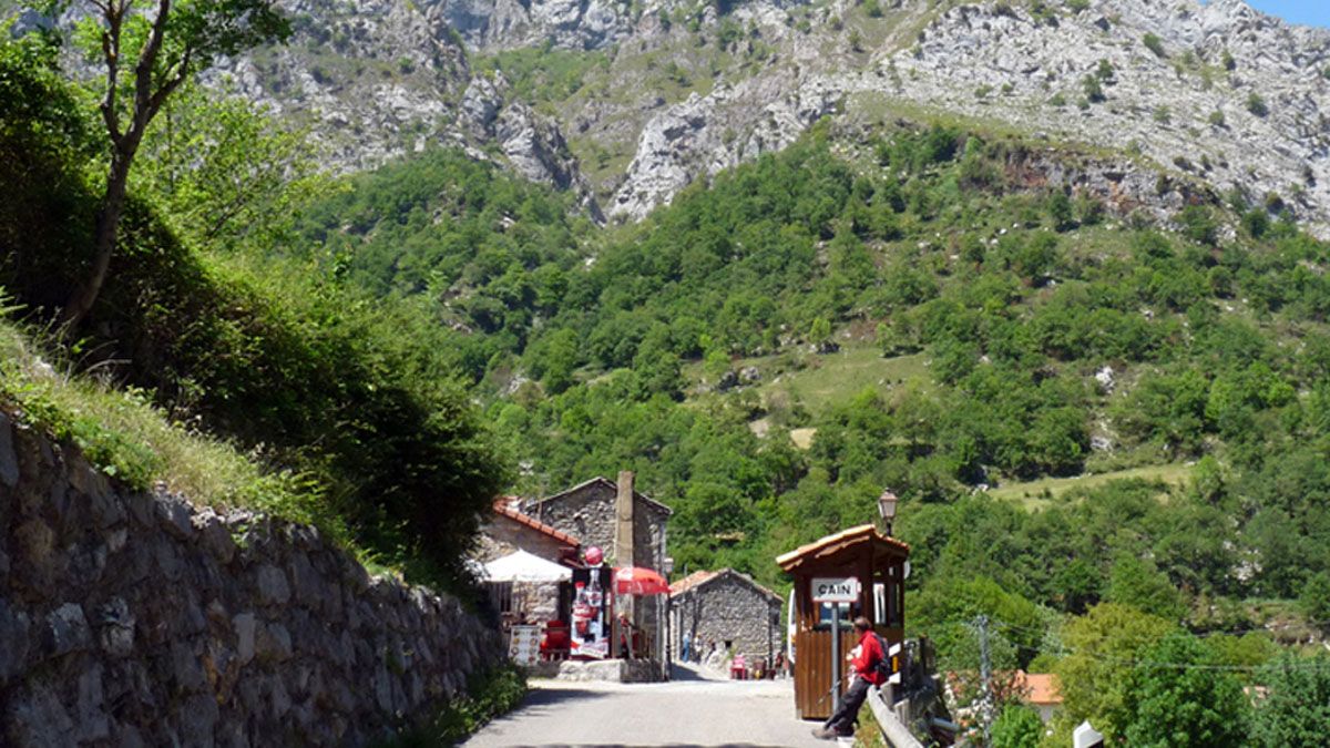 Entrada a Caín. | LNC