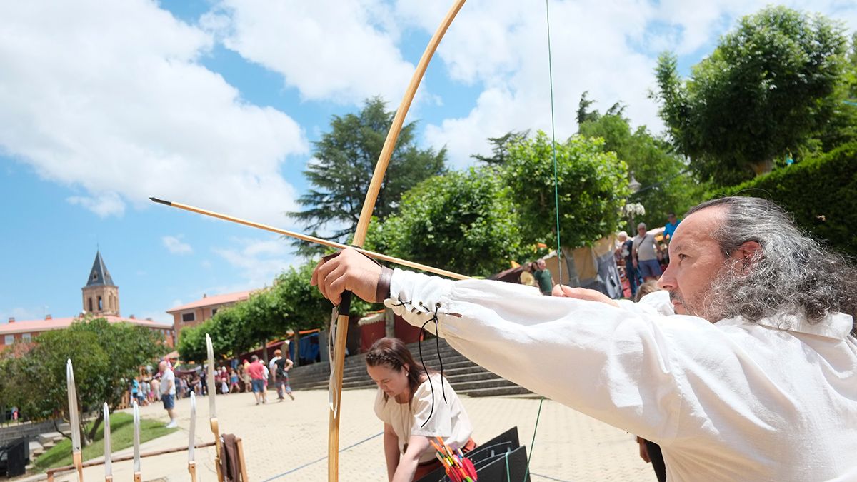 El tiro con arco será una de las actividades de este fin de semana en el Jardín de los Patos coyantino. | DANIEL MARTÍN
