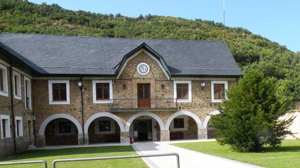 Imagen de archivo de la sede del Ayuntamiento de Sabero. | L.N.C.