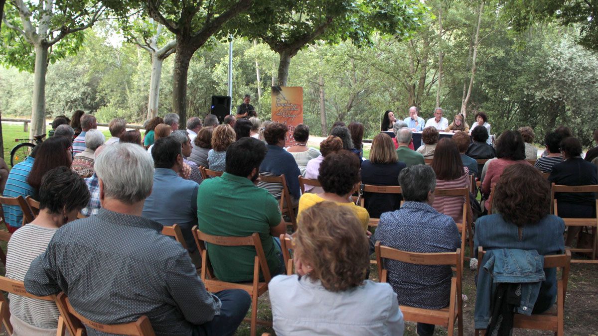 Un encuentro poético en Veguellina de Órbigo.