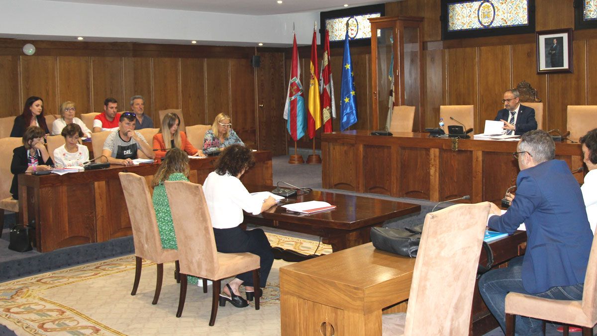 Imagen de la sesión de constitución de las comisiones permanentes y de seguimiento, este miércoles.