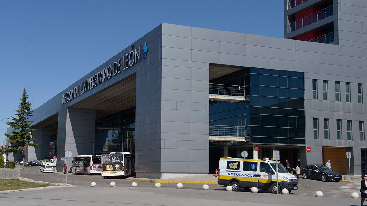 El Complejo Asistencial Universitario de León. | MAURICIO PEÑA