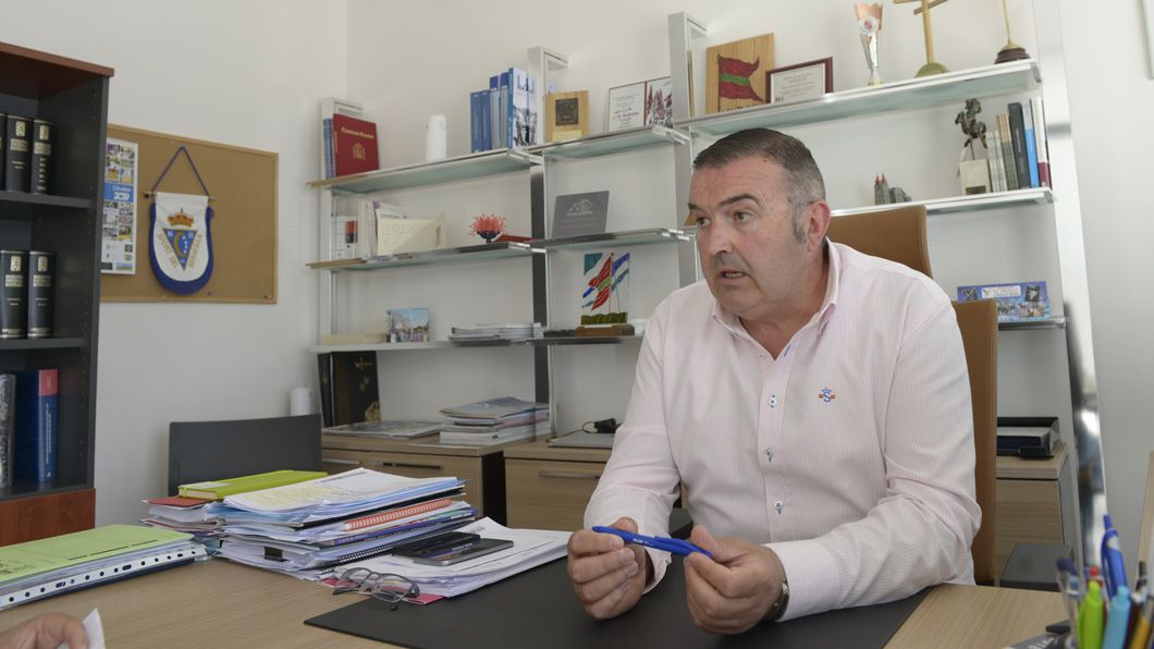 El alcalde de Sariegos, el leonesista Roberto Aller. | MAURICIO PEÑA