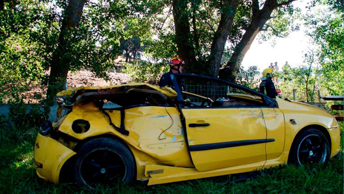 Coche siniestrado en el accidente de Galisancho. | ABC.ES