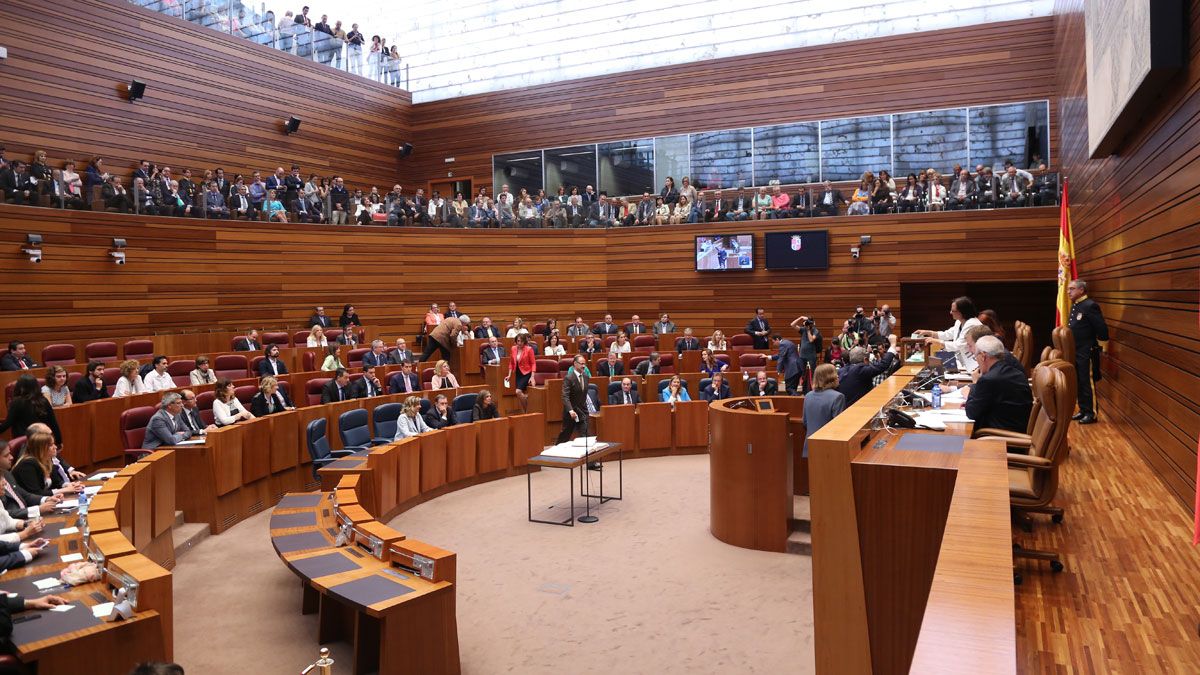 Imagen de la constitución de las Cortes durante la pasada semana. | ICAL
