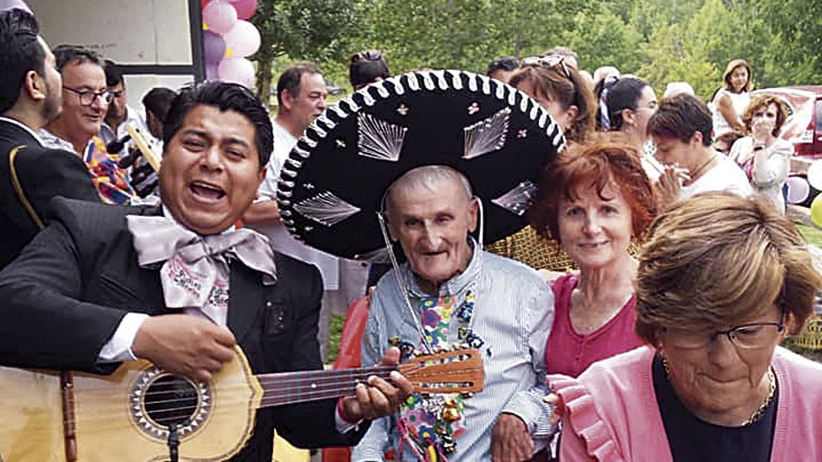 La fiesta de cumpleaños de Gonzalo contó con la actuación de un mariachi.