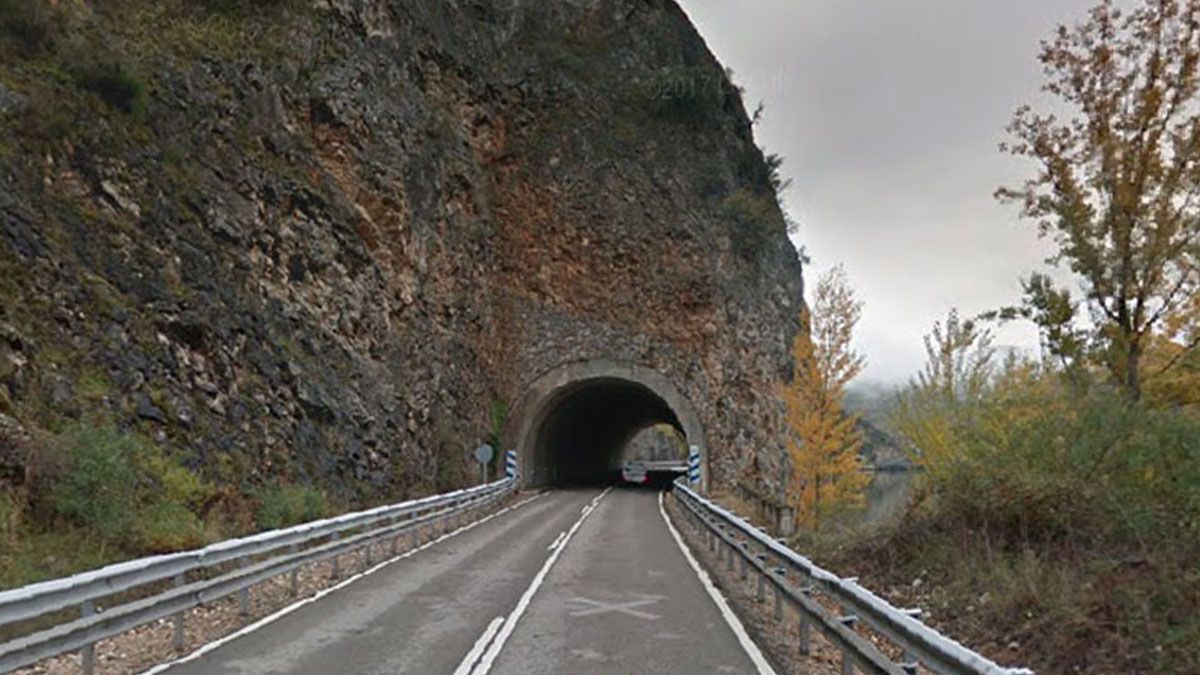 Imagen del túnel de Peñarrubia una de las zonas conflictiva para el tráfico. | Google