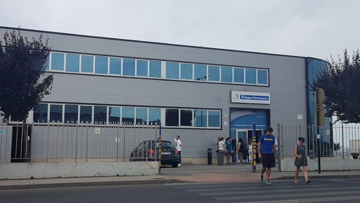 Teleperformance emplea ahora a cerca de 700 personas. Teleperformance emplea ahora a cerca de 700 personas.