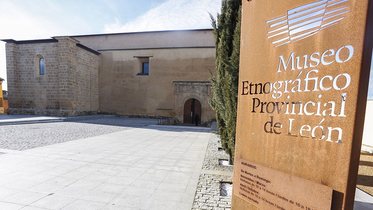 Imagen de archivo del exterior del Museo Etnográfico Provincial de León. | ICAL