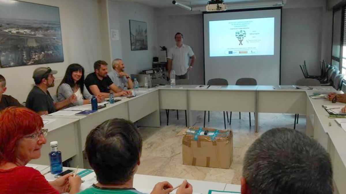 Uno de los cursos realizados por la empresa en Astorga. | NATURGEIS