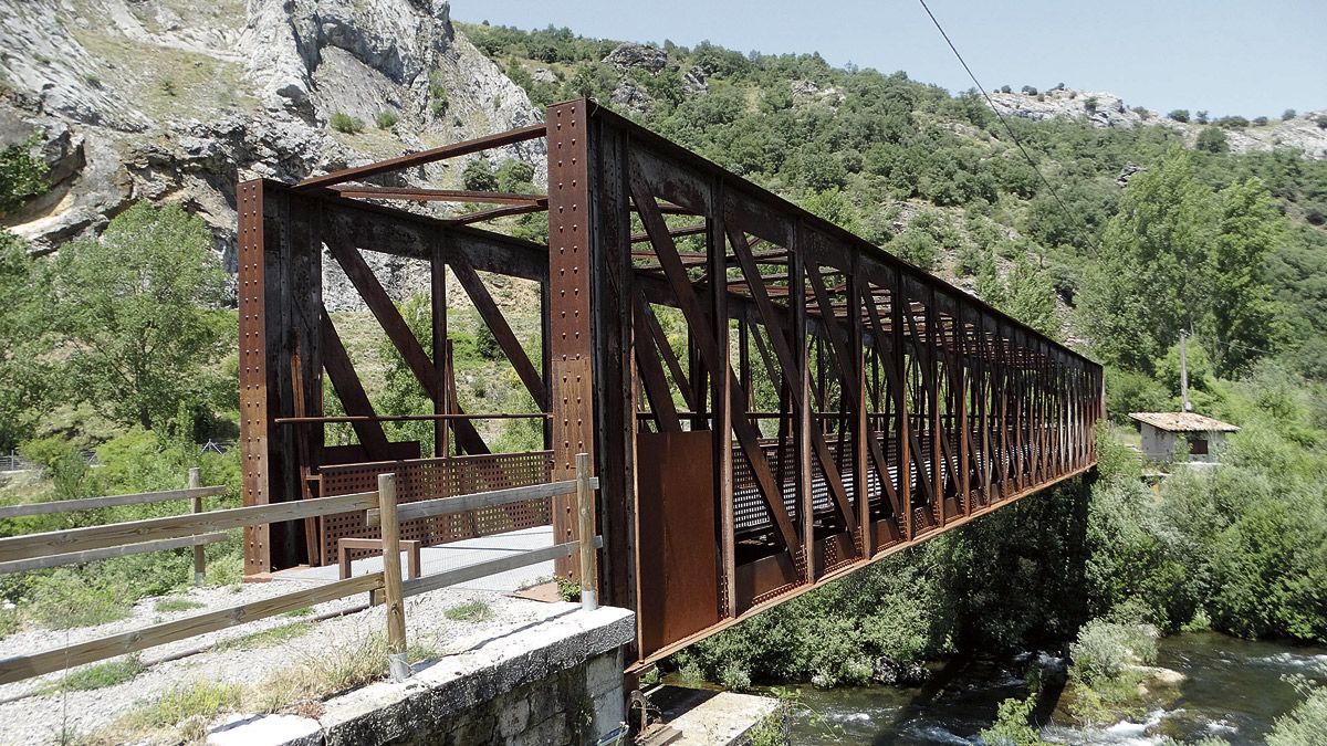 Visión del puente desde cabecera izquierda y aguas arriba. | LUIS SOLERA SELVI