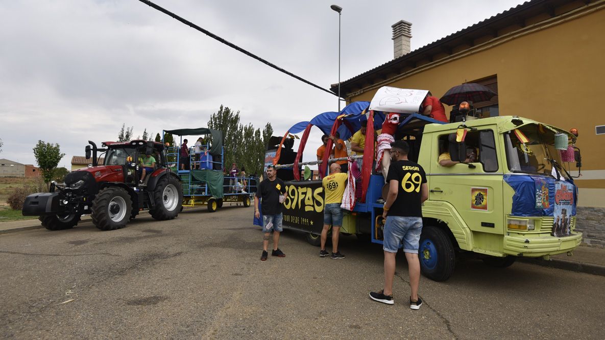 Desfile Mayor de la Alubia este domingo en Laguna de Negrillos. | REPORTAJE FOTOGRÁFICO DE SAÚL ARÉN