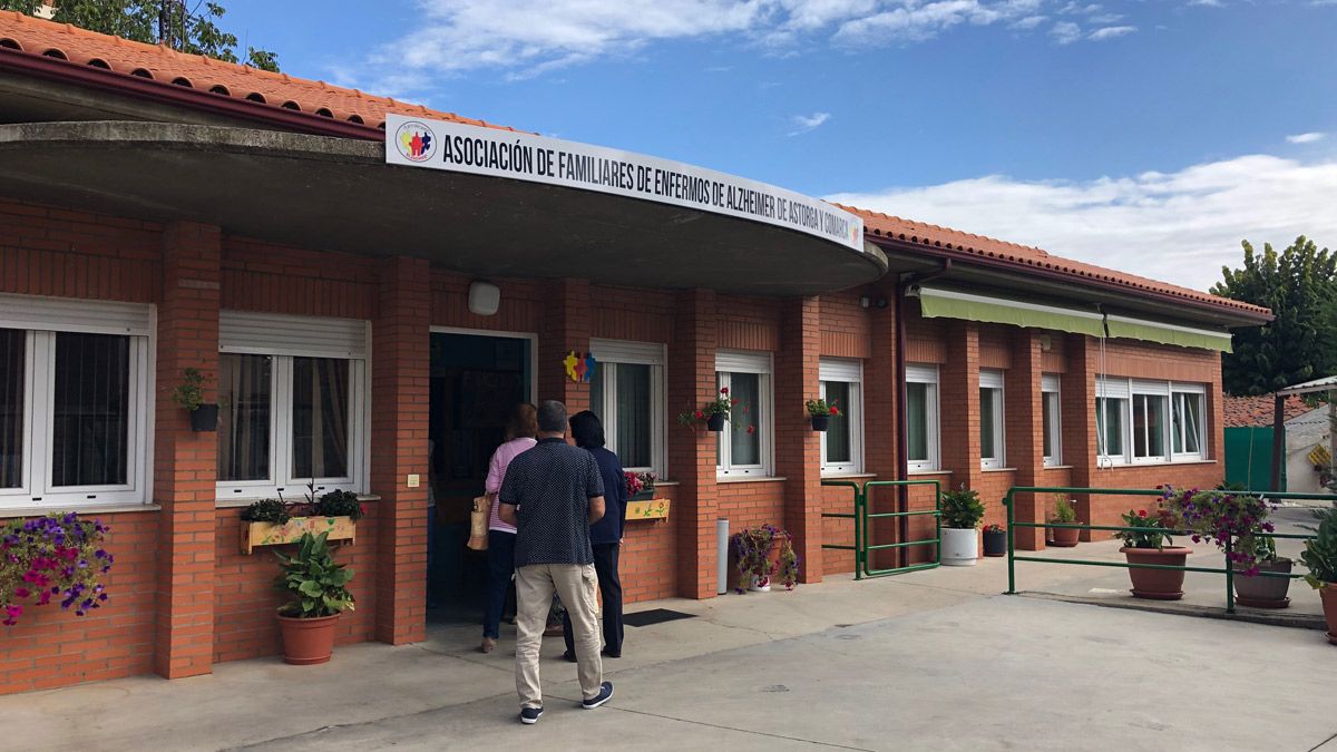 Una imagen de la fachada de las instalaciones de la AFA en Astorga. | P.F. Una imagen de la fachada de las instalaciones de la AFA en Astorga. | P.F.