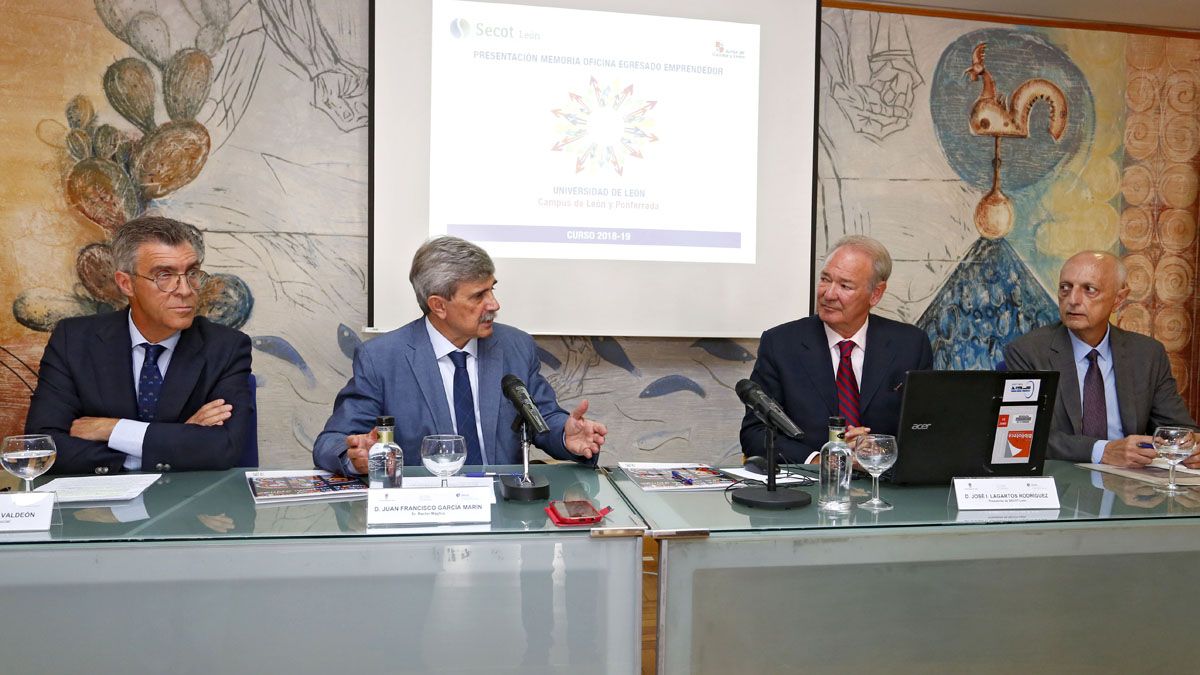 Cepedano, García Marín, Lagartos y Nieto Antolín, durante la presentación del estudio en el Albéitar. | ICAL