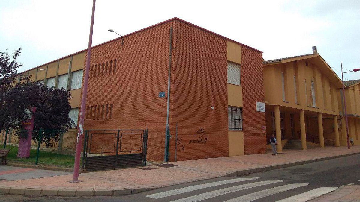 La polémica se instaló en el comienzo del curso en el IES Fernado I. | L.N.C. La polémica se instaló en el comienzo del curso en el IES Fernado I. | L.N.C.