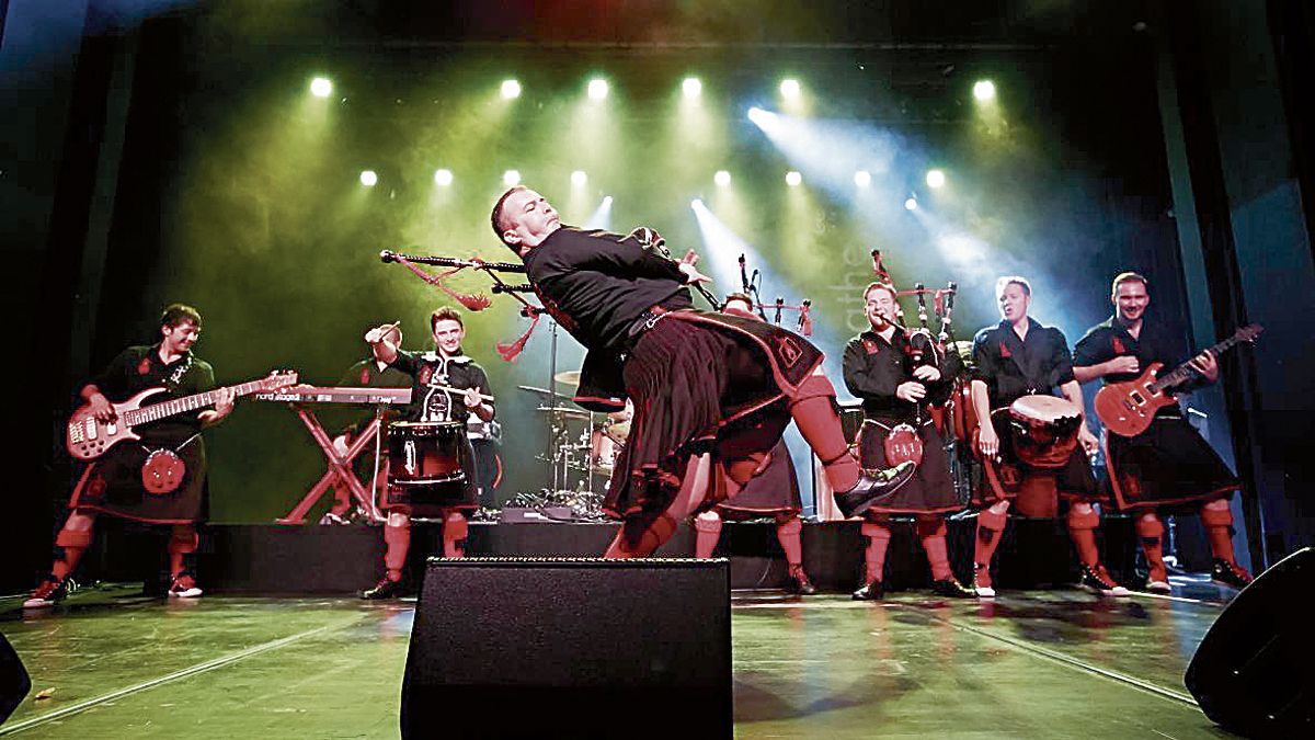 Los escoceses de Red Hot Chilli Pipers son el grupo estrella del XIII Festival Celta Internacional ‘Reinu de Llión’ y actuarán el sábado 28 a las diez y cuarto de la noche.