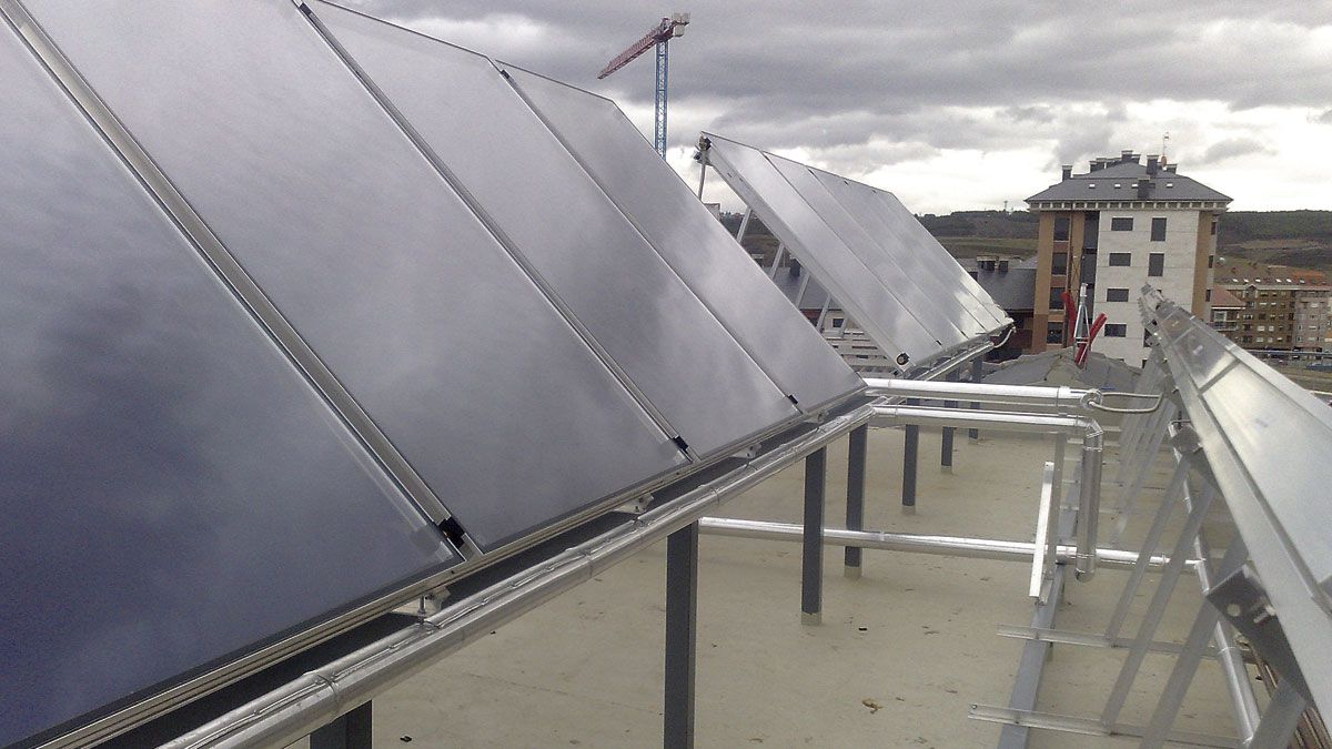 Placas para el aprovechamiento de la energía solar. | L.N.C. Placas para el aprovechamiento de la energía solar. | L.N.C.