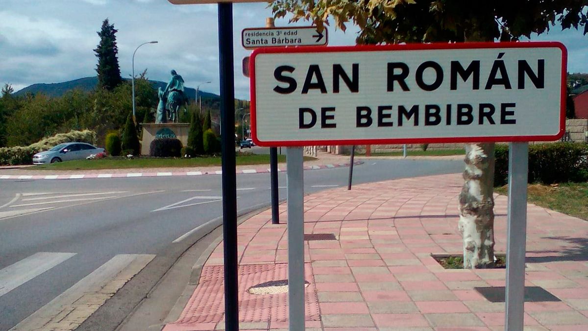 Nueva señal colocada a la entrada del pueblo desde Bembibre publicada en redes por los vecinos.