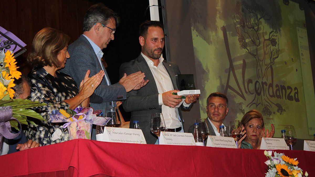 Alejandro González en la inauguración de la Semana del Alzheimer coyantina. | T.G. Alejandro González en la inauguración de la Semana del Alzheimer coyantina. | T.G.