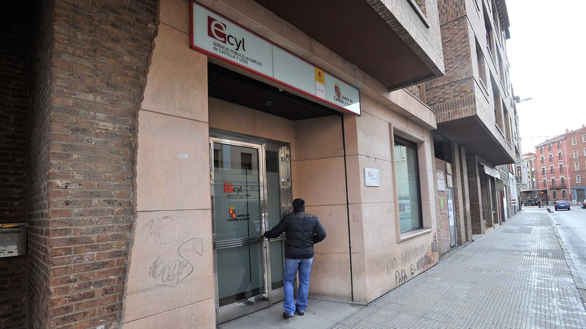 La aumento del desempleo en León supone un 1,49% más que en agosto. | DANIEL MARTÍN
