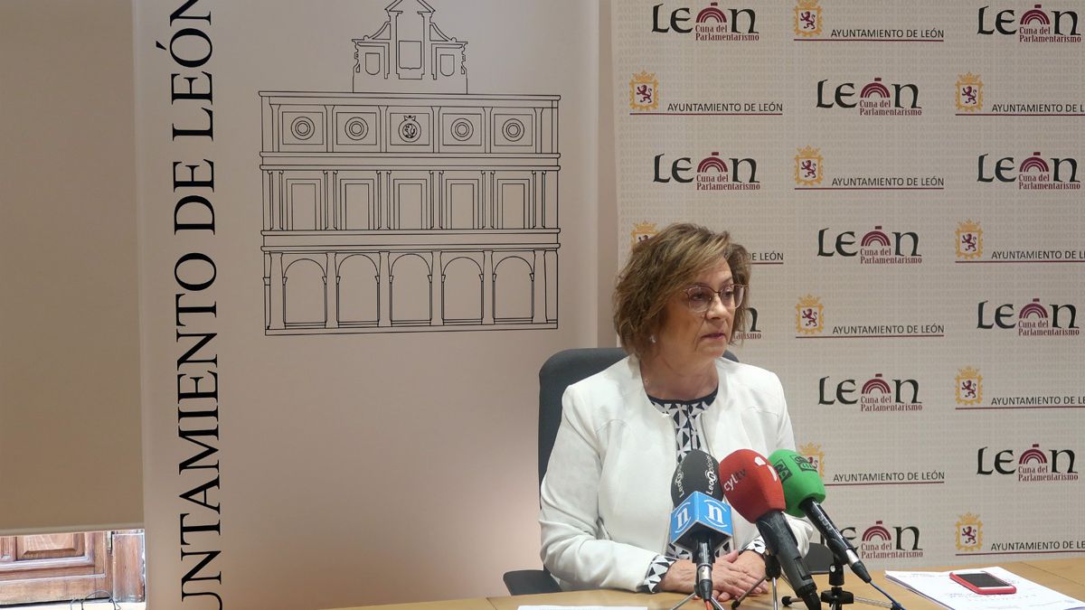 La portavoz del equipo de gobierno del Ayuntamiento de León, Evelia Fernández. | L.N.C.