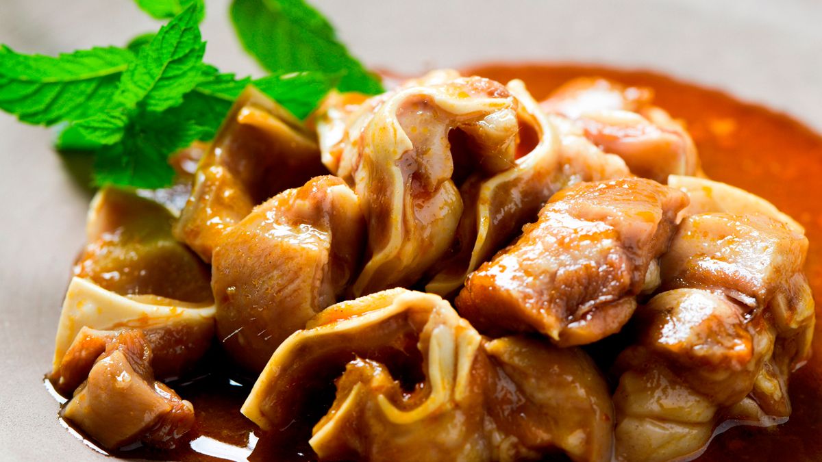 La degustación de las orejas de cerdo será el sábado al final de la avenida de La Martina.