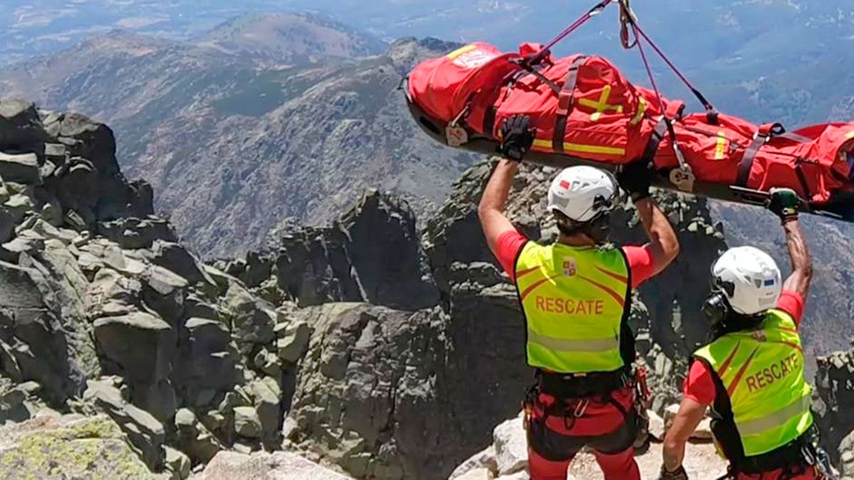 Imagen de archivo de un rescate del Grupo de Protección Civil de Castilla y León. | ICAL