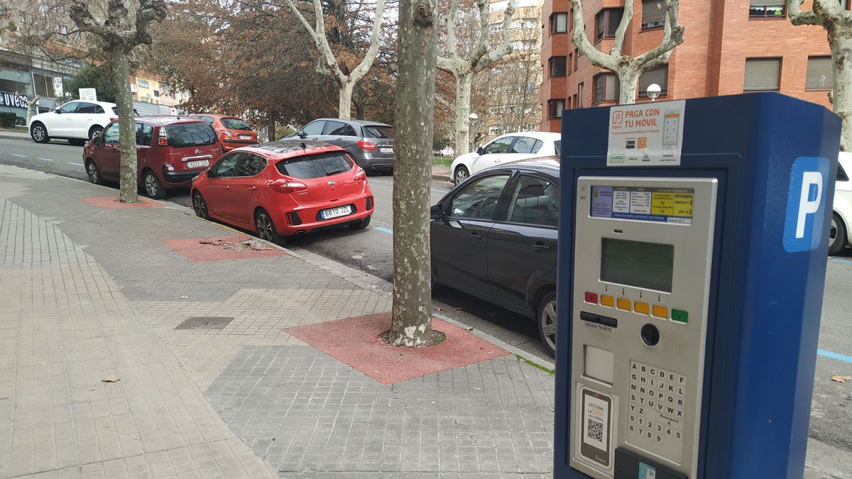 Plazas de zona azul del centro de la ciudad se trasladarán a La Rosaleda. | M.I.