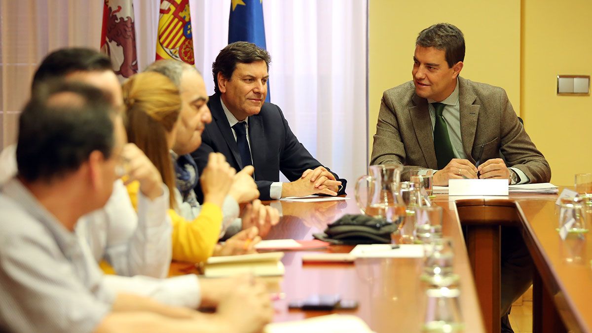 La reunión celebrada entre los consejeros y los responsables sindicales. | ICAL