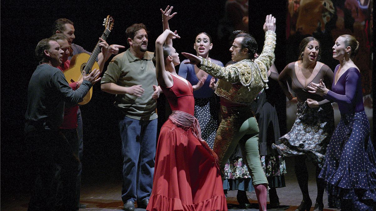 El montaje de ‘Carmen’ creado hace más de tres décadas por Antonio Gades y Carlos Saura llega este jueves al Auditorio. | JAVIER DEL REAL