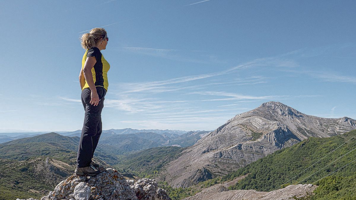 Vista panorámica desde el promontorio de subida. | VICENTE GARCÍA