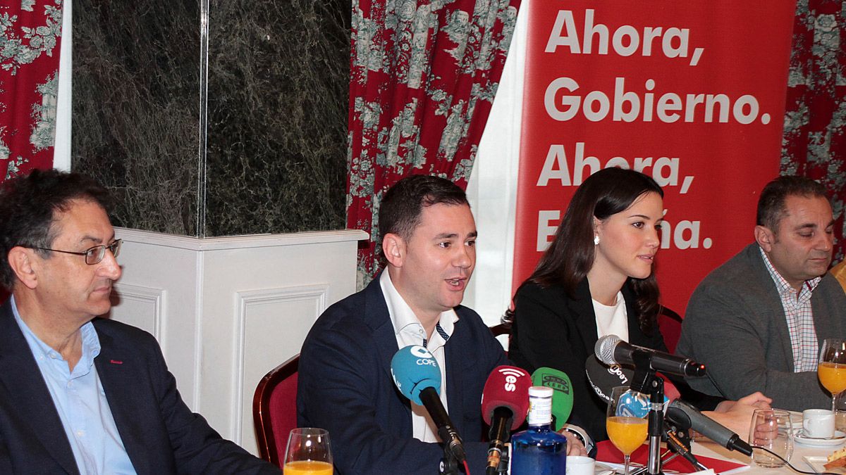 Rueda de prensa celebrada en el Hotel Conde Luna. | ICAL