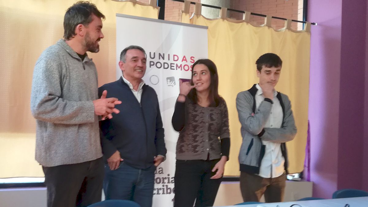 Candidatos de Podemos, en la rueda de prensa este viernes en Ponferrada. | D.M.