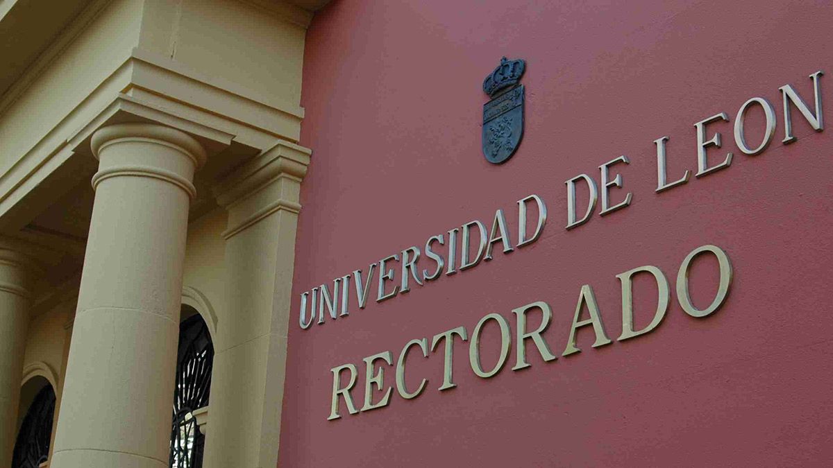 Imagen de archivo del edificio que hace de sede del Rectorado. | L.N.C.