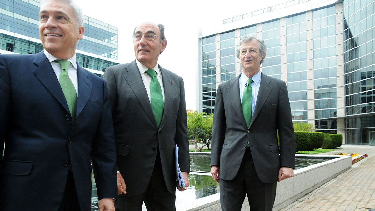 Córcoles, Galán y Sainz, en la sede madrileña de Iberdrola. | L.N.C.