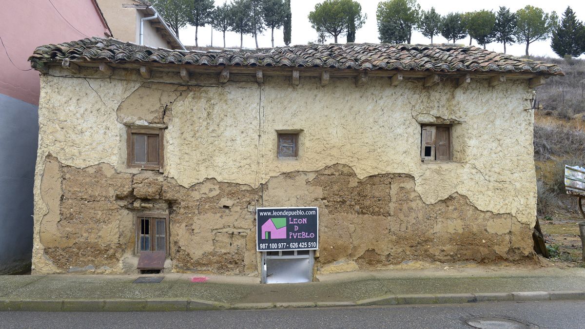 Casa en venta en un pueblo de León. | MAURICIO PEÑA