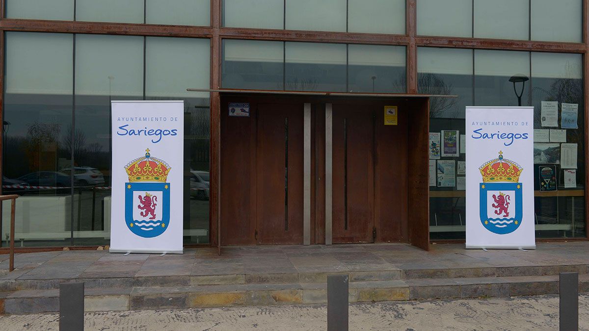 El Ayuntamiento de Sariegos es uno de los últimos beneficiados por estas ayudas. | MAURICIO PEÑA El Ayuntamiento de Sariegos es uno de los últimos beneficiados por estas ayudas. | MAURICIO PEÑA