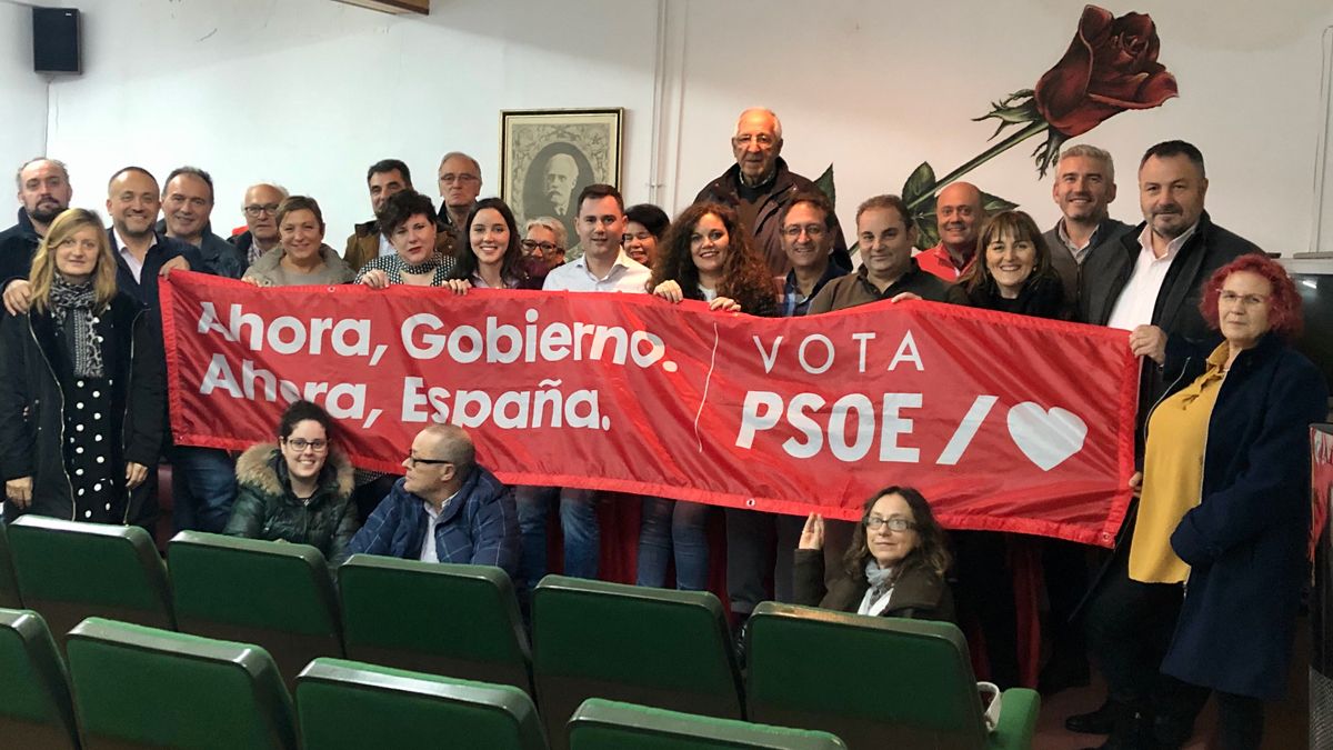 Encuentro del PSOE en Bembibre con sus militantes.