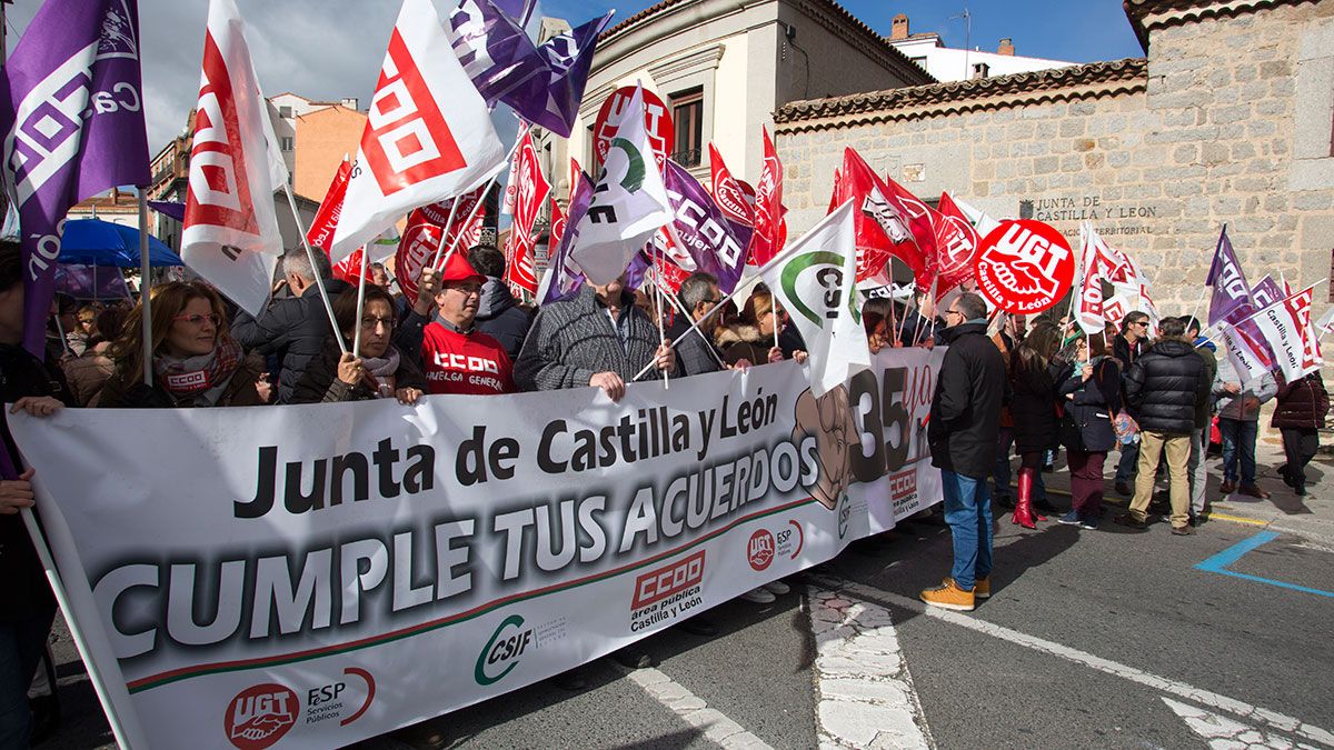 UGT, CCOO y CSIF convocan concentraciones con motivo de la jornada de huelga general de los trabajadores públicos de la Junta | ICAL